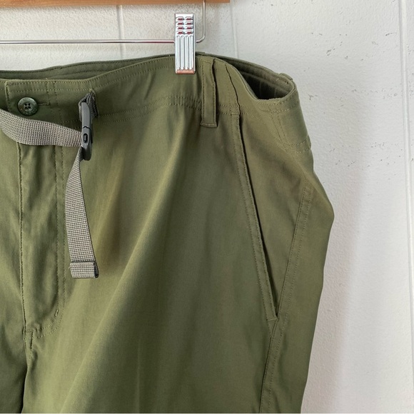 Columbia Cargo Shorts Omni-Shade Men's Size 42 Army Green Belted Lightweight - Picture 7 of 15